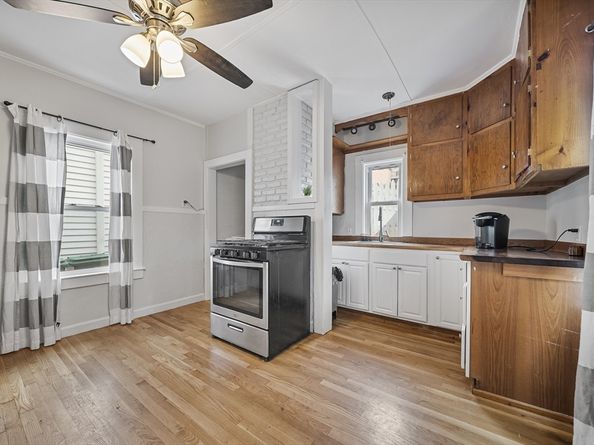 91 Oakwood Avenue, Lynn MA 01902