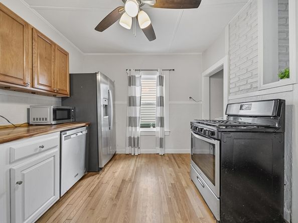 91 Oakwood Avenue, Lynn MA 01902