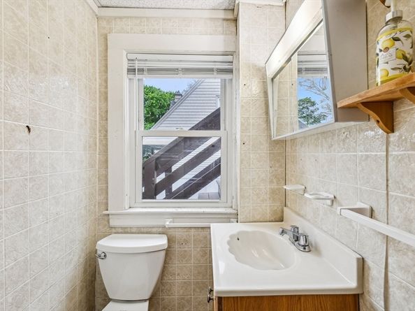 57 Battery St, Abington MA 02351