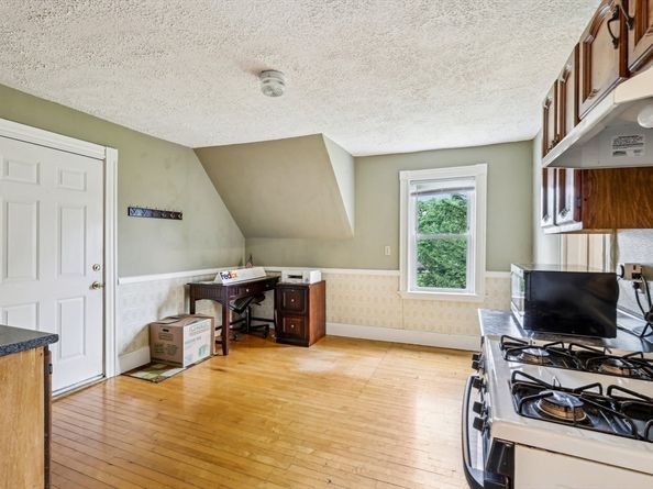 57 Battery St, Abington MA 02351