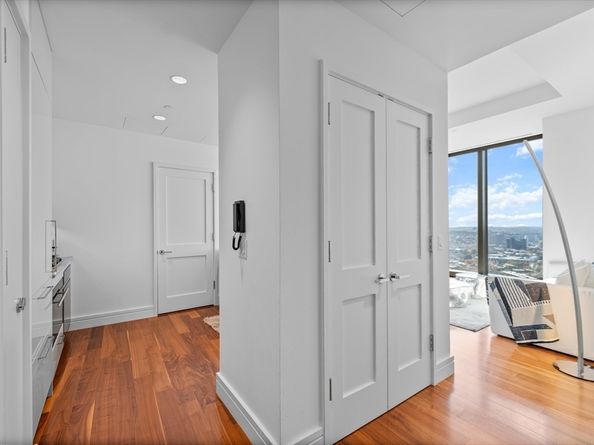 1 Dalton 3506, Boston MA 02115