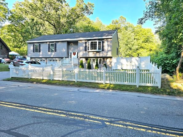 457 Granite St, Worcester MA 01607