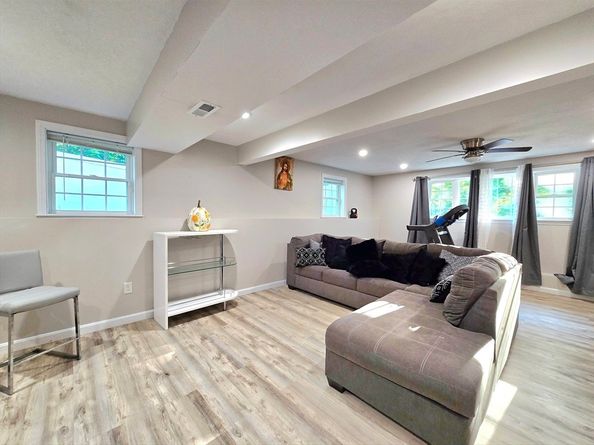 457 Granite St, Worcester MA 01607