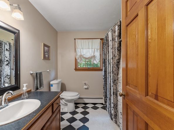 492 Stow Rd, Marlborough MA 01752