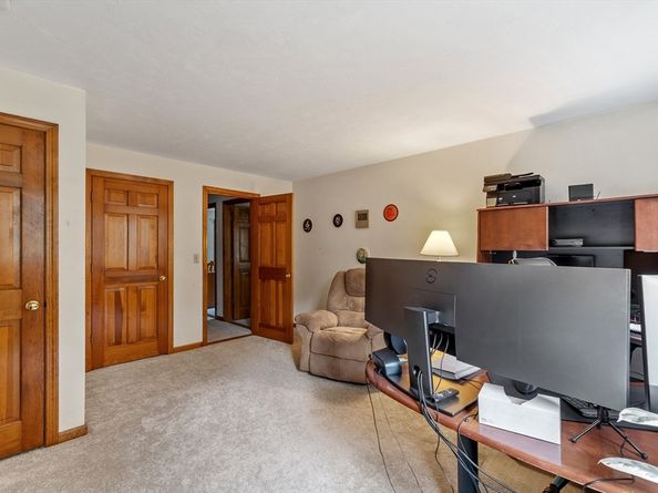 492 Stow Rd, Marlborough MA 01752