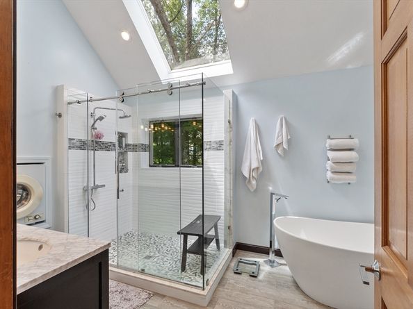 492 Stow Rd, Marlborough MA 01752