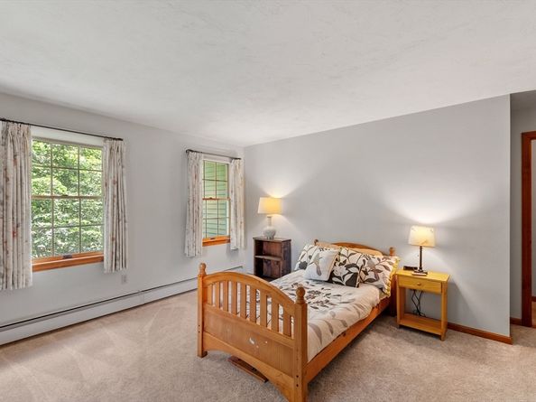 492 Stow Rd, Marlborough MA 01752