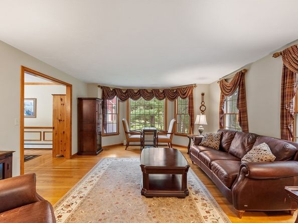 492 Stow Rd, Marlborough MA 01752