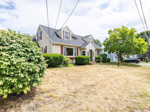 6 Curtis Rd, Saugus MA 01906