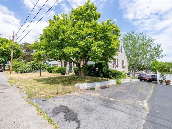 6 Curtis Rd, Saugus MA 01906