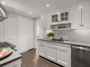 2 Commonwealth 9A, Boston MA 02116