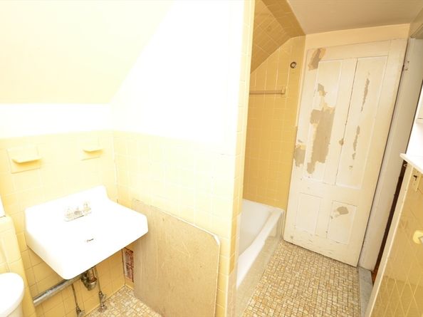 20 Washington Pl, Malden MA 02148