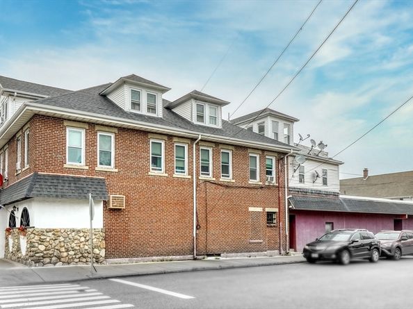 1086-1088 Washington St, Norwood MA 02062