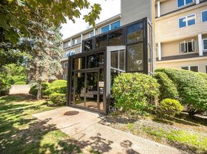 4 Duck Pond Rd 211, Beverly MA 01915