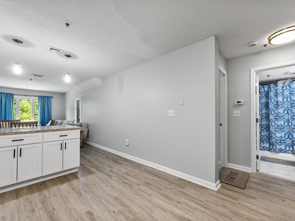 4 Duck Pond Rd 211, Beverly MA 01915
