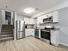 4 Duck Pond Rd 211, Beverly MA 01915