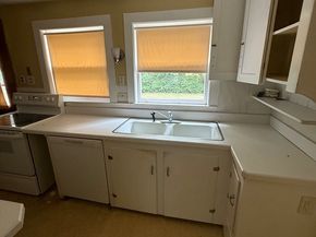94 Pleasant, Medfield MA 02052