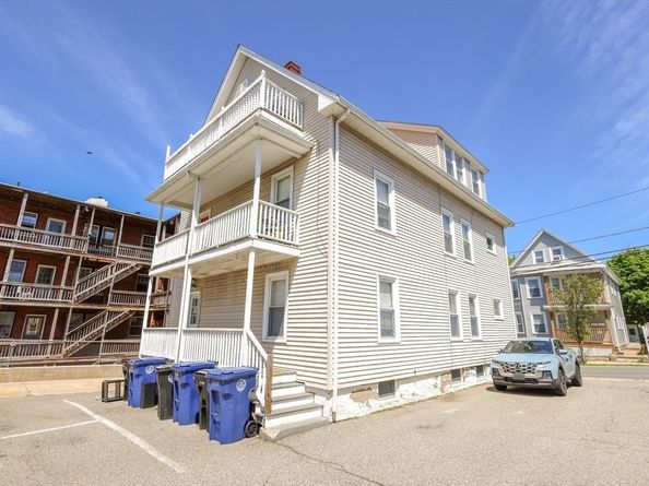 2A Hazel St 3, Salem MA 01970