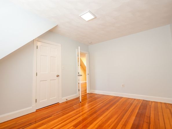 2A Hazel St 3, Salem MA 01970