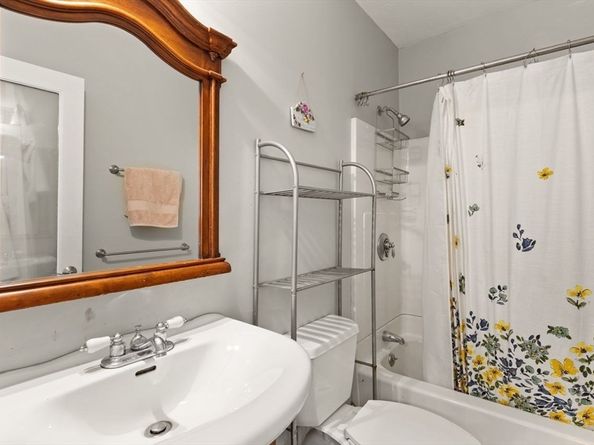 304 Essex St 1, Salem MA 01970