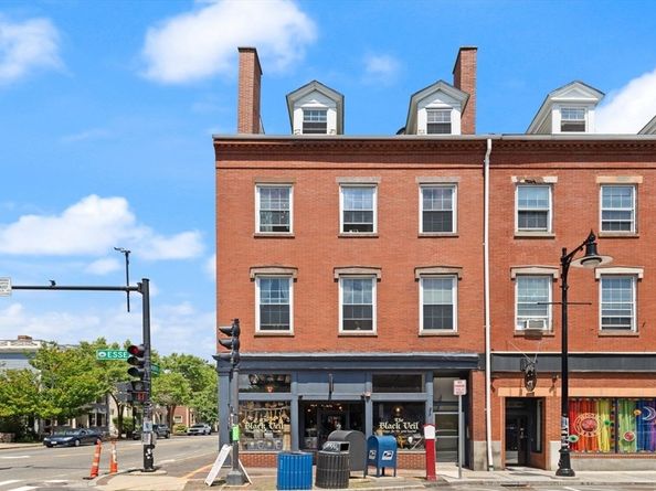 304 Essex St 1, Salem MA 01970