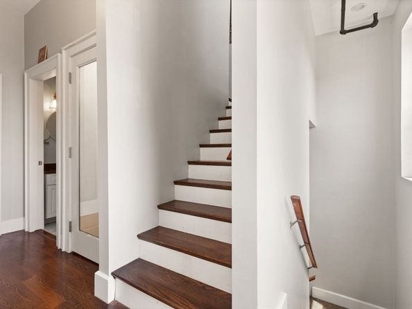 304 Essex St 1, Salem MA 01970