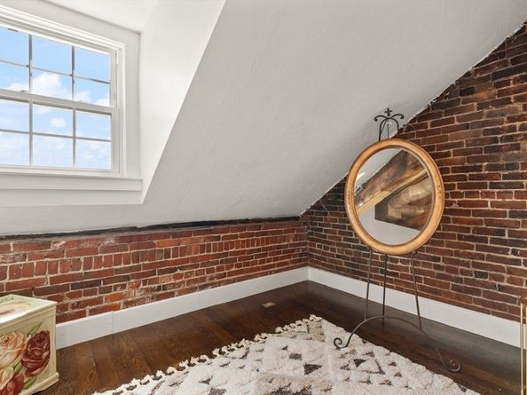 304 Essex St 1, Salem MA 01970