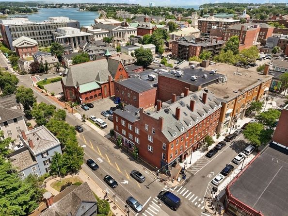 304 Essex St 1, Salem MA 01970
