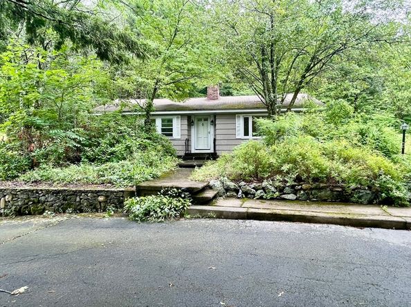 6 Overlook Drive, Weston MA 02493