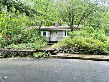 6 Overlook Drive