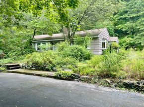 6 Overlook Drive, Weston MA 02493