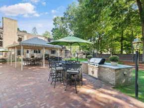 16 Durham Drive, Lynnfield MA 01940