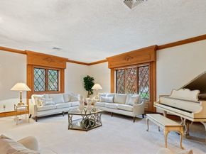 16 Durham Drive, Lynnfield MA 01940
