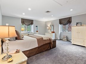 16 Durham Drive, Lynnfield MA 01940
