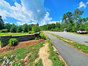 7 Forbes Rd, Rochester MA 02770