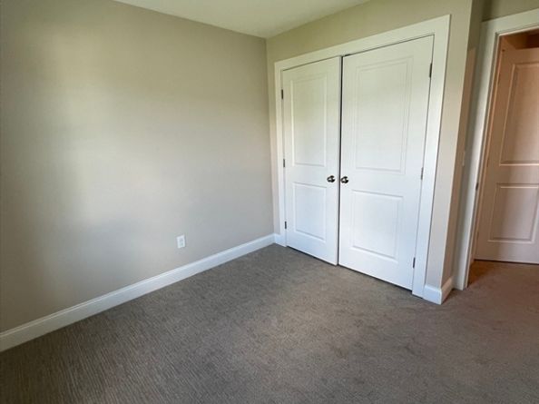 33 Nautical Way 107, Douglas MA 01516