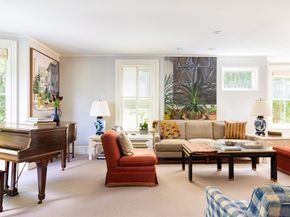9 Laurel St, Newton MA 02459