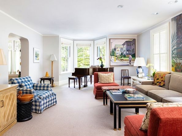9 Laurel St, Newton MA 02459