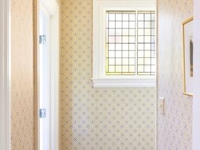 9 Laurel St, Newton MA 02459