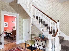9 Laurel St, Newton MA 02459