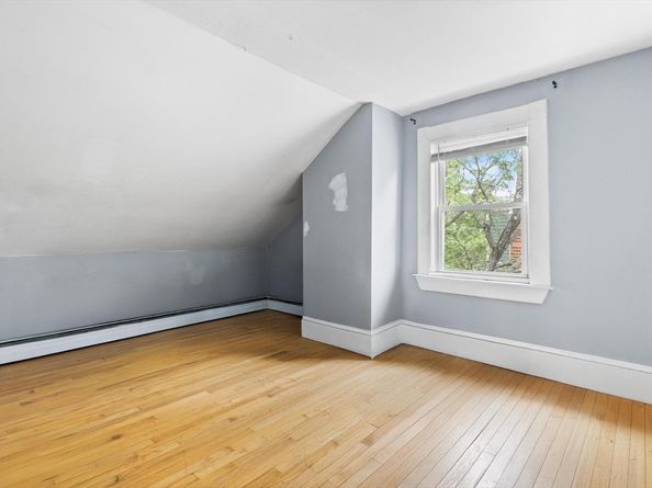 4 Essex St, Boston MA 02129