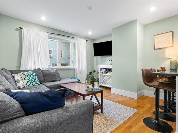 4 Essex St, Boston MA 02129