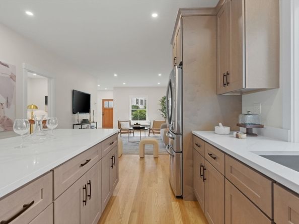 34 Frairy St., Medfield MA 02052