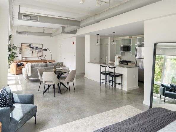139 E Berkeley 402, Boston MA 02118
