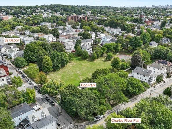 32 Bacon St, Watertown MA 02472