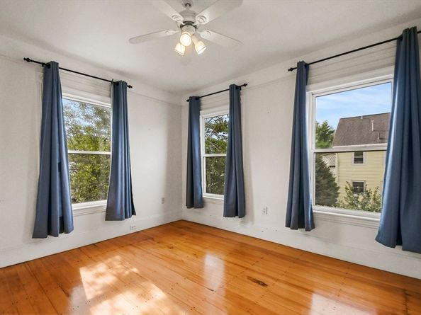 32 Bacon St, Watertown MA 02472