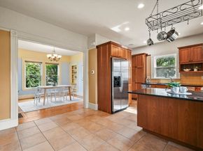 32 Bacon St, Watertown MA 02472
