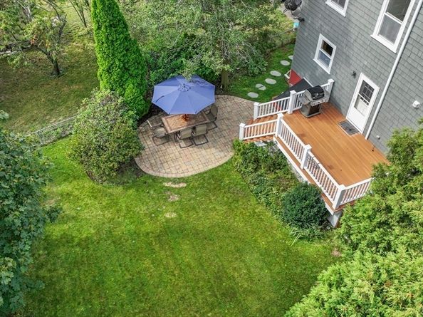 32 Bacon St, Watertown MA 02472