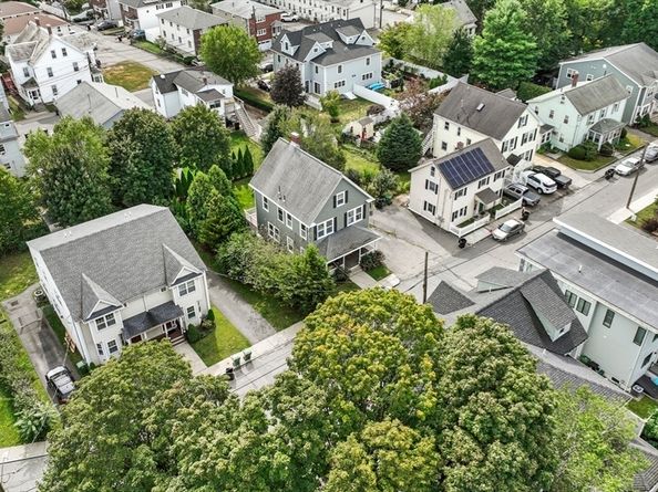 32 Bacon St, Watertown MA 02472