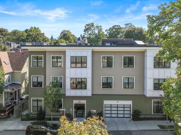 65 Green Street 302, Boston MA 02130